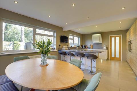13 Ridge Hall Close, Caversham, Reading, RG4 7EP