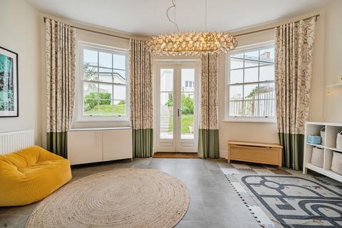 17 Gwarak Riel, Truro, TR1 1FB
