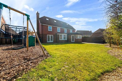 6 bedroom detached house for sale, Berrall Way, Billingshurst, RH14