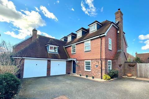 6 bedroom detached house for sale, Berrall Way, Billingshurst, RH14