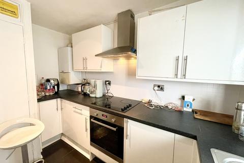 1 bedroom flat for sale, Howard Close, Waltham Abbey EN9