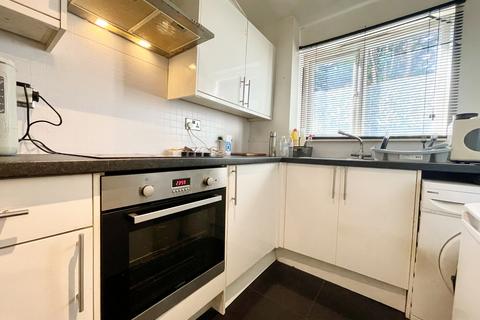 1 bedroom flat for sale, Howard Close, Waltham Abbey EN9