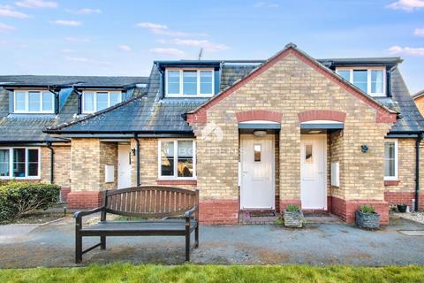 2 bedroom terraced house to rent, Fullers Close, Colchester CO5