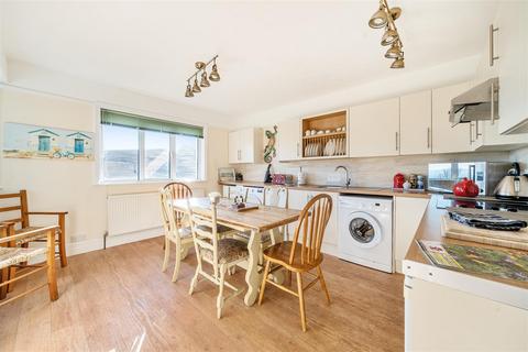 3 bedroom apartment for sale, Bowleaze Coveway, Weymouth