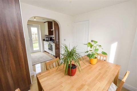 3 bedroom semi-detached house for sale, Heathermount, Altrincham, WA14