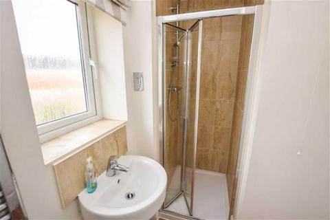 3 bedroom semi-detached house for sale, Heathermount, Altrincham, WA14