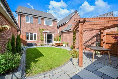 4 bedroom detached house for sale, Bar Hill Close, Runcorn WA7