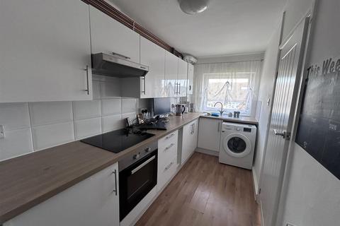 1 bedroom block of apartments to rent, Vicarage Lane, Gravesend DA12