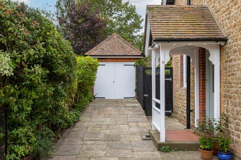 undefined, The Street, Frensham, Farnham, Surrey