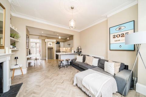 3 bedroom flat for sale, New Kings Road, London SW6