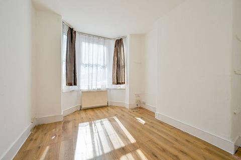 3 bedroom house to rent, Felix Road, West Ealing, London, W13