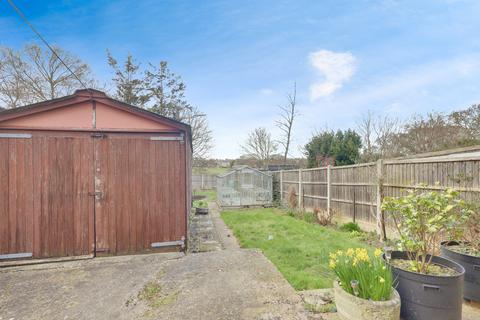 3 bedroom semi-detached house for sale, Priorywood Crescent, Leigh-on-Sea, SS9