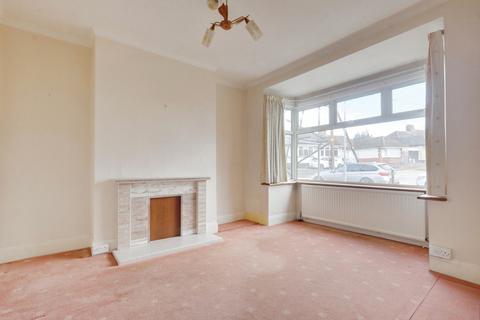 3 bedroom semi-detached house for sale, Priorywood Crescent, Leigh-on-Sea, SS9