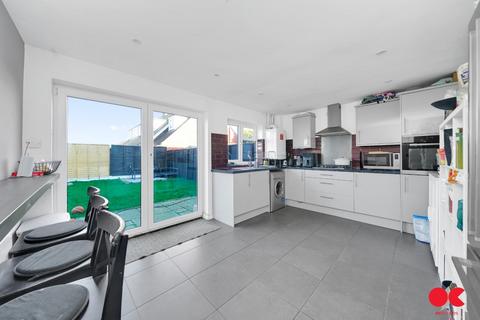 4 bedroom semi-detached house for sale, Essex Gardens, Hornchurch RM11