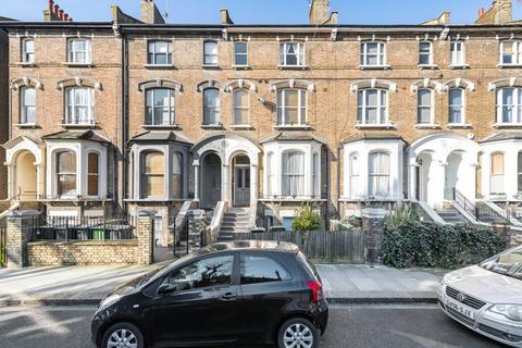 2 bedroom flat to rent, Coverdale Road, London W12