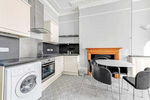 2 bedroom flat to rent, Coverdale Road, London W12