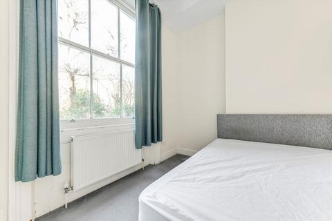 2 bedroom flat to rent, Coverdale Road, London W12