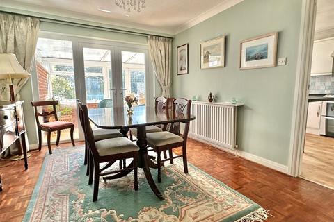 4 bedroom end of terrace house for sale, Deans Court, Milford on Sea, Lymington, Hampshire, SO41