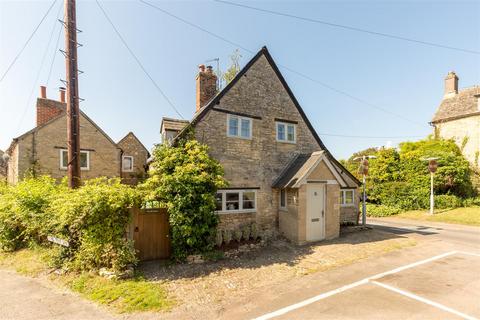 3 bedroom cottage for sale, The Walk, Islip