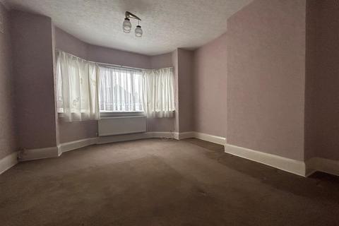 2 Burman Road, Shirley, Solihull, B90 2BD