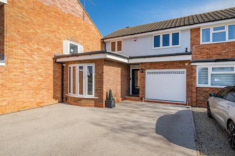 4 bedroom end of terrace house for sale, Ruddlesway, Windsor, Berkshire