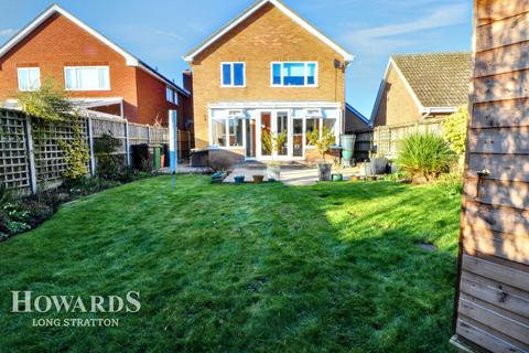 4 bedroom detached house for sale, The Poplars, Norwich