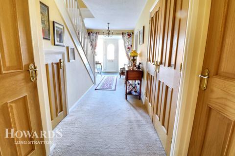 4 bedroom detached house for sale, The Poplars, Norwich