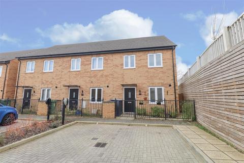 2 bedroom end of terrace house for sale, Ontario Road, Farnborough GU14