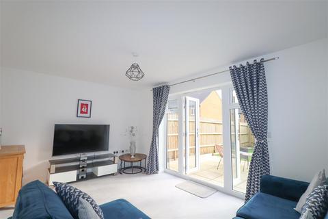 2 bedroom end of terrace house for sale, Ontario Road, Farnborough GU14