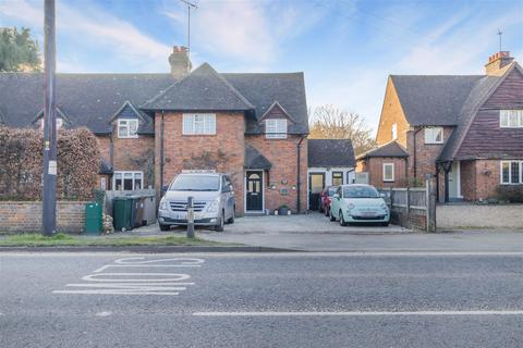 4 bedroom semi-detached house for sale, Sunshine Cottages, Chorleywood WD3