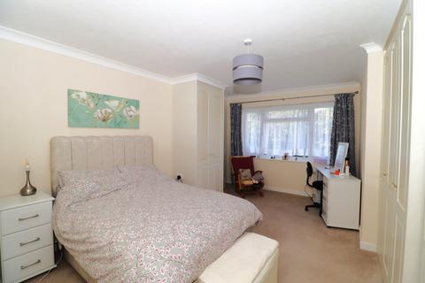 2 bedroom flat for sale, Sutherland Avenue, Bexhill on Sea, TN39