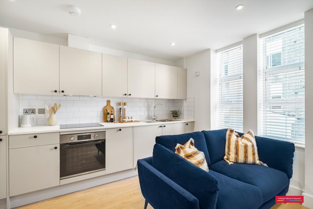 Open Plan Kitchen &amp;