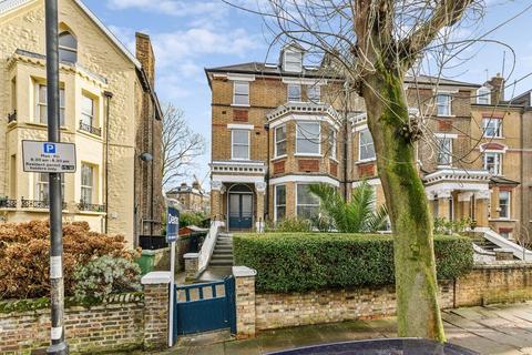 2 bedroom flat for sale, Anson Road, London N7