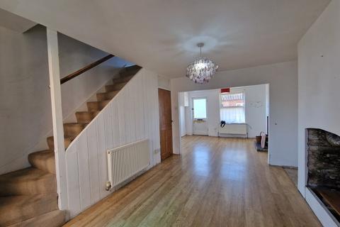 3 bedroom terraced house for sale, Southend Road, Bungay