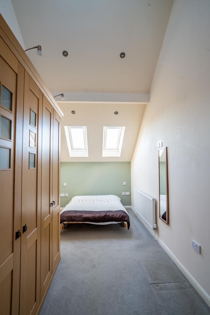 Dorrington close -20