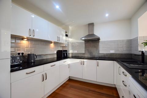 5 bedroom detached house for sale, Dorrington Close, Pocklington