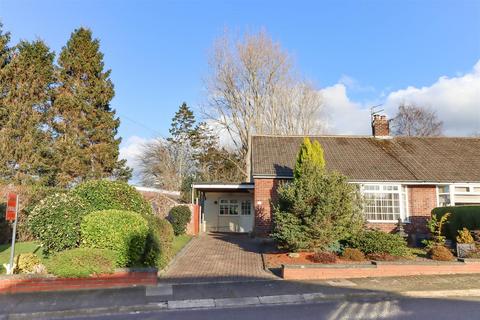 3 bedroom semi-detached bungalow for sale, The Fairway, Newcastle Upon Tyne