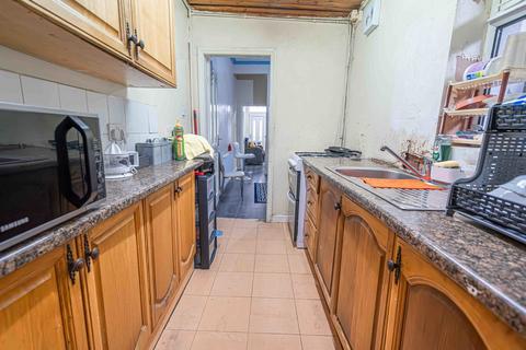 2 bedroom terraced house for sale, Carpenters Road, Birmingham B19