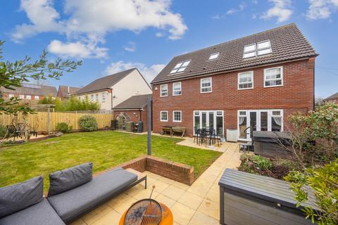 5 bedroom detached house for sale, Veysey Close, Exeter