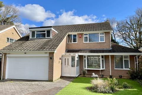 2 Springdale Grove, Corfe Mullen, Wimborne, BH21 3QT