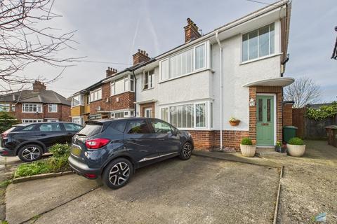 3 bedroom end of terrace house for sale, Rosefield Ave, Wirral CH63