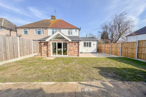 3 bedroom semi-detached house for sale, London Road, Rayleigh