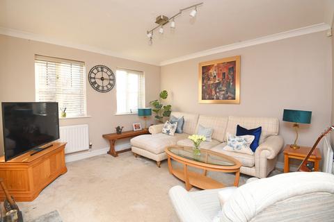 4 bedroom semi-detached house for sale, East View Court, Goldsborough, Knaresborough