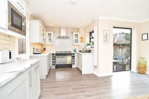 undefined, East View Court, Goldsborough, HG5