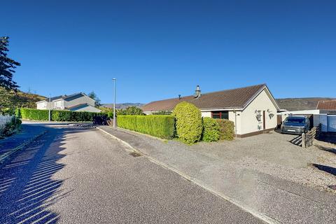 3 bedroom semi-detached bungalow for sale, Selkirk Place, Upper Achintore, Fort William, Inverness-shire PH33