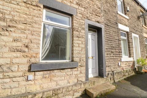 3 bedroom end of terrace house for sale, Hadfield Place, Derbyshire SK13