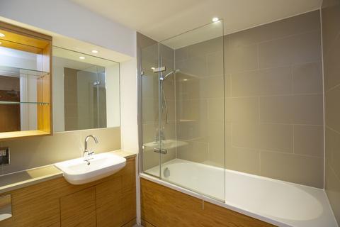 Studio to rent, Downhall Road, Kingston Upon Thames KT2