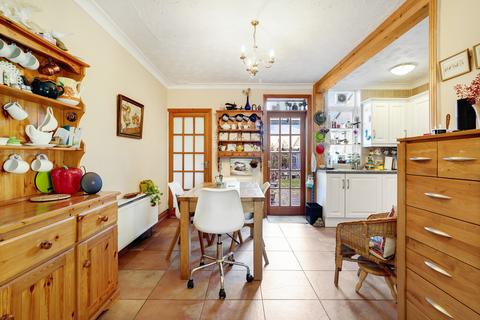 3 bedroom cottage for sale, Gordon Road, Surbiton KT5