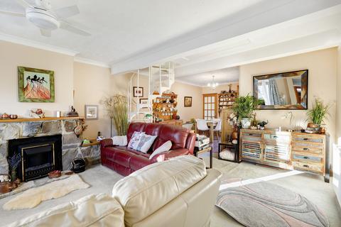 3 bedroom cottage for sale, Gordon Road, Surbiton KT5