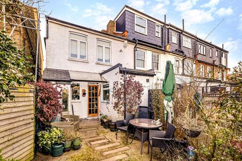 3 bedroom cottage for sale, Gordon Road, Surbiton KT5